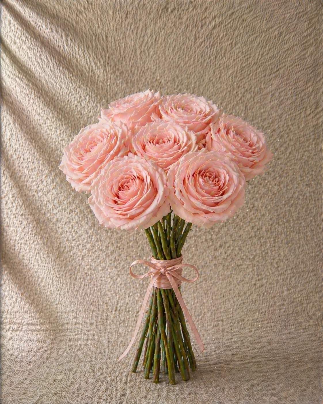 Main de roses